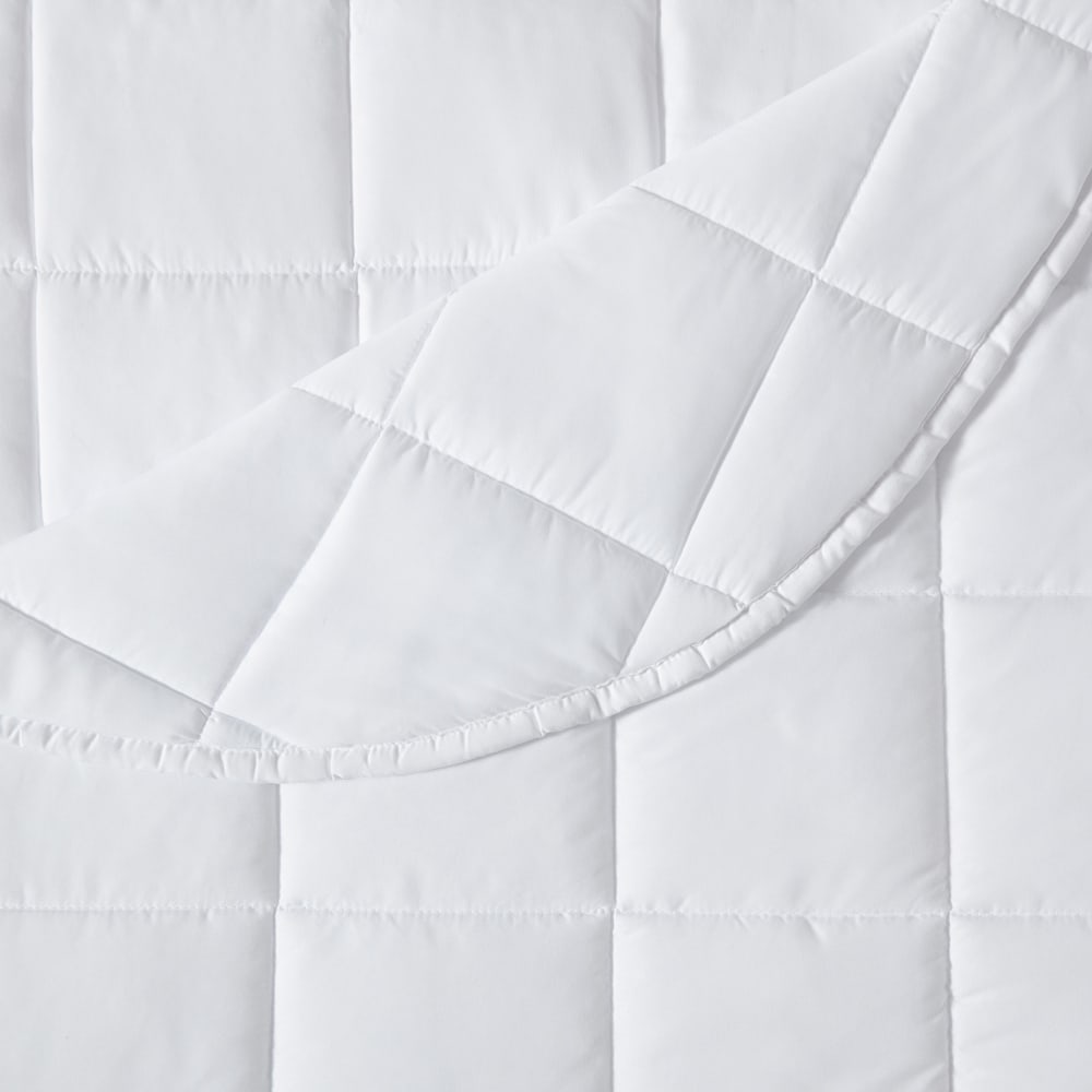 Flourish Microfiber Quilted Blankets, King, White, Total Qty 4 MPN:BLK9588QRCK