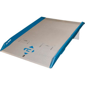 Bluff® 15TFL7248 Steel Dock Board with Steel Curbs 72 x 48 15000 Lb. Cap. 15TFL7248