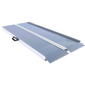EZ-ACCESS® Traverse™ Folding Ramp Traverse SF08 - 30-1/4 x 96-3/16 1000 Lb. Capacity Traverse SF08