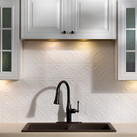 Fasade 18in x 24in Traditional 4 Gloss White Backsplash Panel 5pk MPN:PB5100