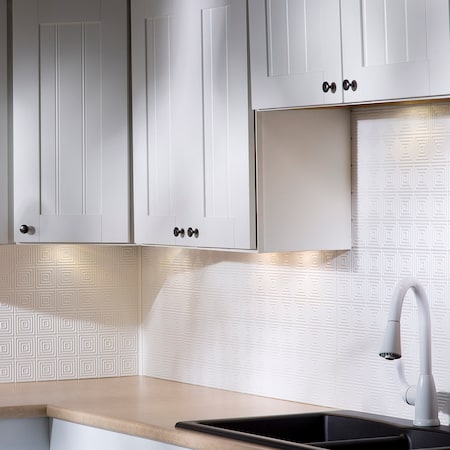 Fasade 18in x 24in Miniquattro Gloss White Backsplash Panel 5pk MPN:PB5300
