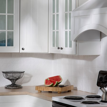 Fasade 18in x 24in Traditional 10 Matte White Backsplash Panel 5pk MPN:PB5701