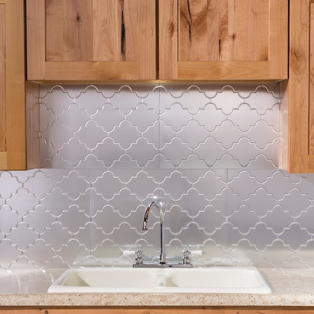 Fasade 18in x 24in Monaco Brushed Aluminum Backsplash Panel 5pk MPN:PB6808