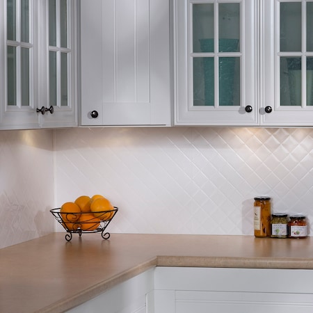 Fasade 18in x 24in Quilted Gloss White Backsplash Panel 5pk MPN:PB5400