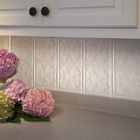 Fasade 18in x 24in Traditional 10 Gloss White Backsplash Panel 5pk MPN:PB5700