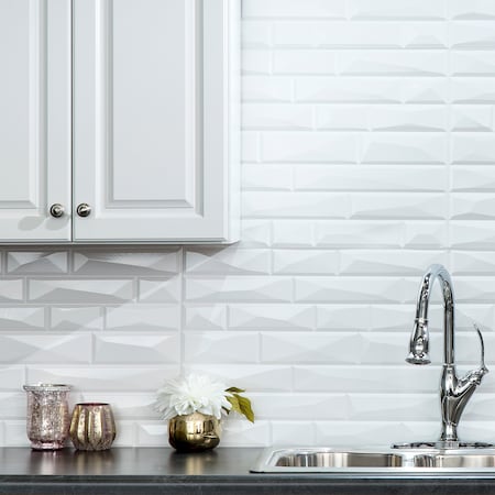 Fasade 18in x 24in Vista Gloss White Backsplash Panel 5pk MPN:PB6900
