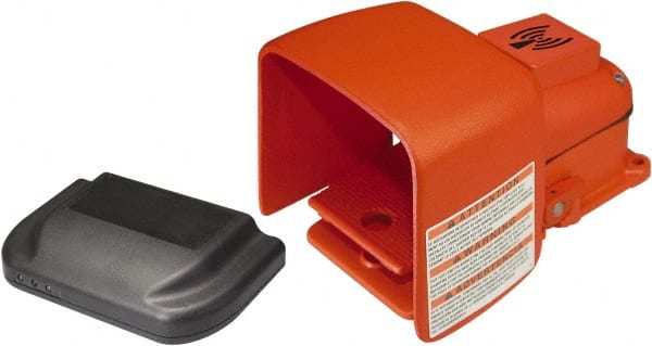 1 Treadle, 10 Amp, 1/2 hp, Momentary (MO), 3PDT, Wireless Foot Switch MPN:SP-831-111202XA-Q