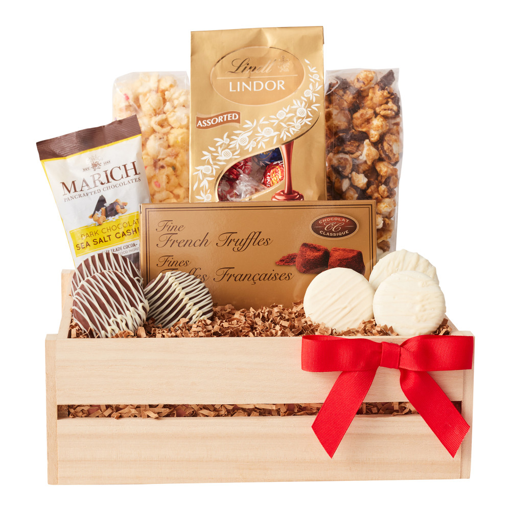 Hickory Farms - Sweet Snacks Gift Crate - 11 items MPN:26-005685