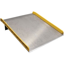 Vestil™ Aluminum Dock Board with Steel Safety Curb 60