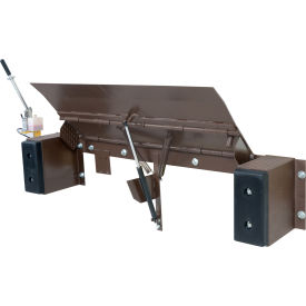 Vestil™ Steel Hand Pump Edge-O-Dock Leveler 17-1/2